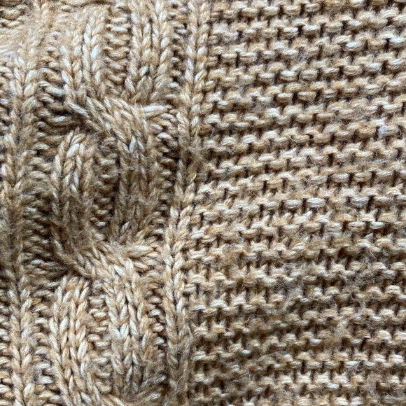 Ann Taylor Sweater - Picture 4 of 4